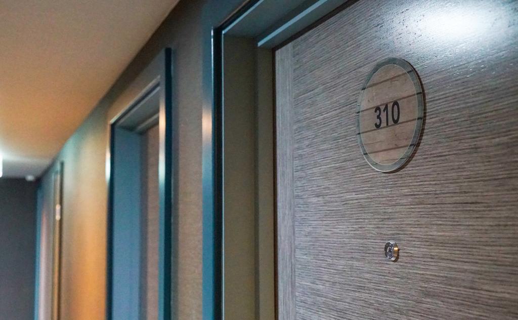 Best Western Plus London Croydon Aparthotel Bagian luar foto