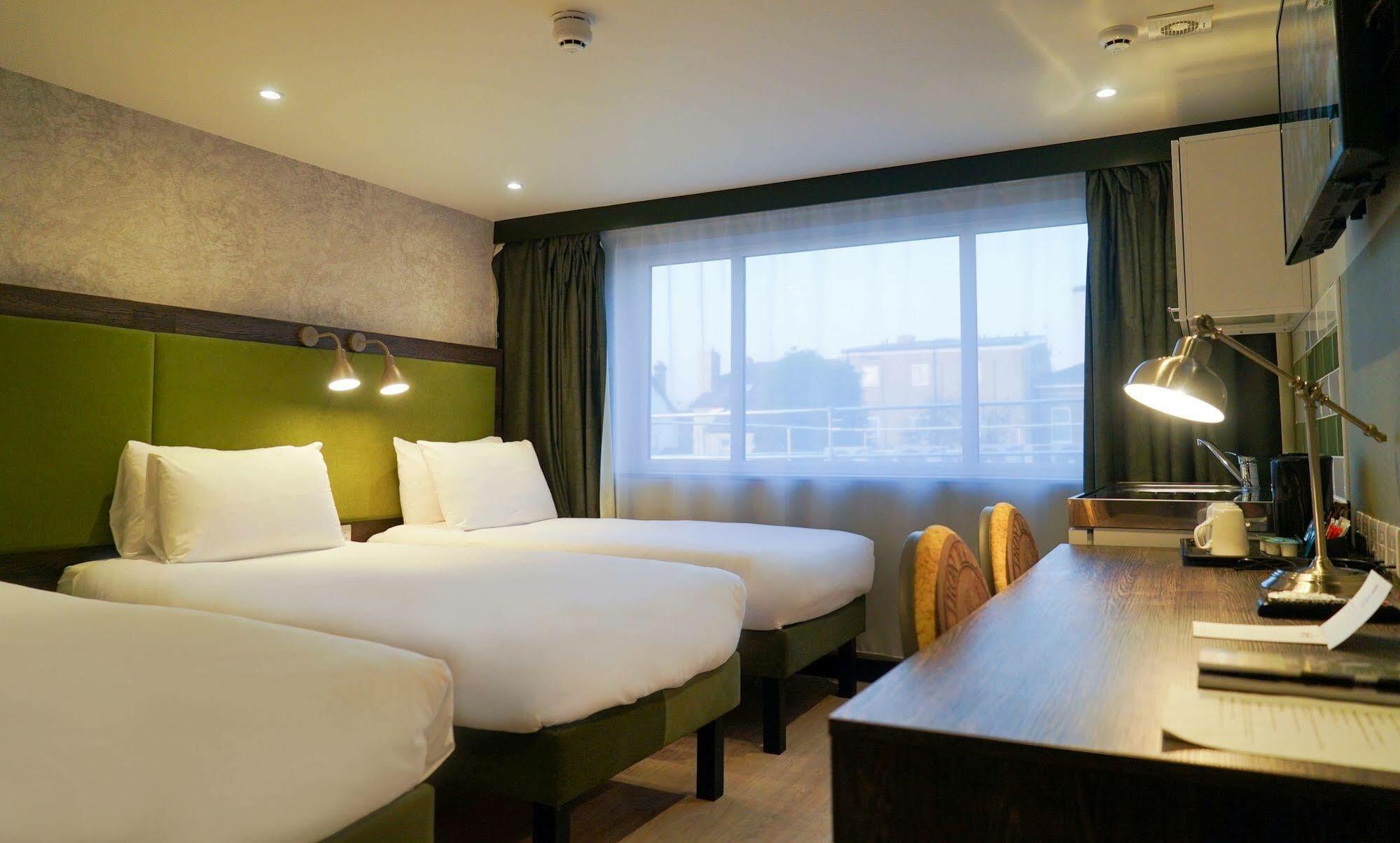 Best Western Plus London Croydon Aparthotel Bagian luar foto